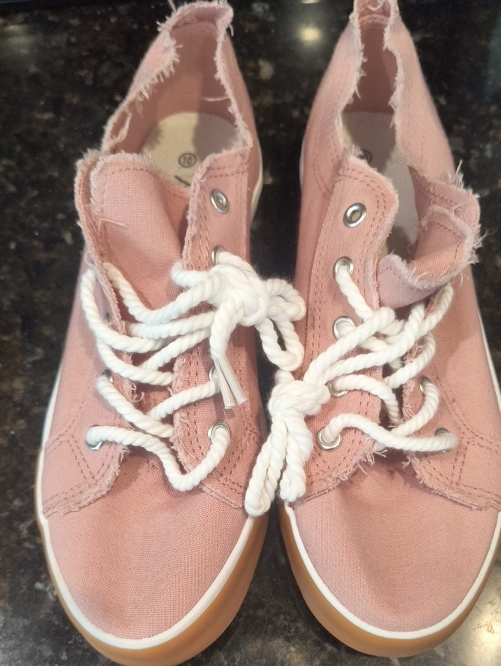 Women's Pink Canvas Low-Top Sneakers